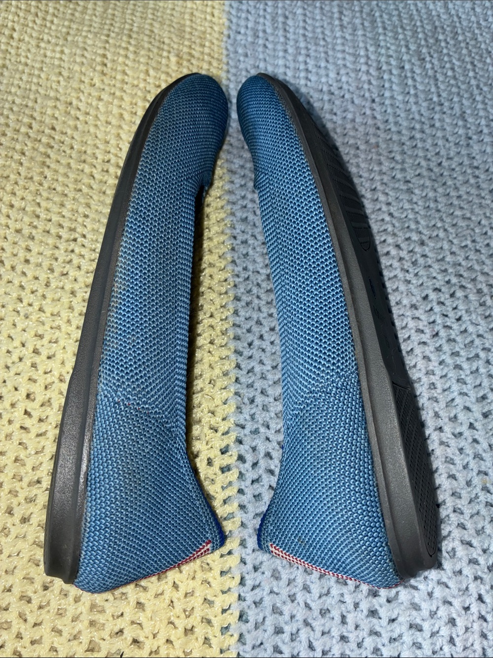 ROTHY’S EUC Women’s Light Blue Knit Slip-On Flats With Burgundy Insole, Size 7.5 - Picture 5 of 10